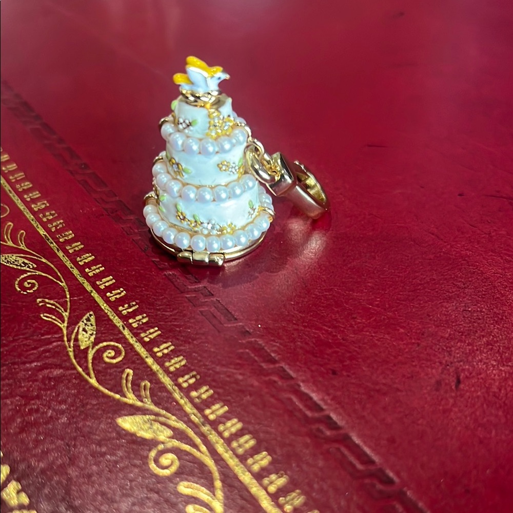 Juicy Couture Gold and White Cake Pendant